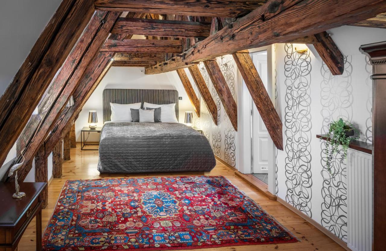 Chateau 9 By Adrez Apartment