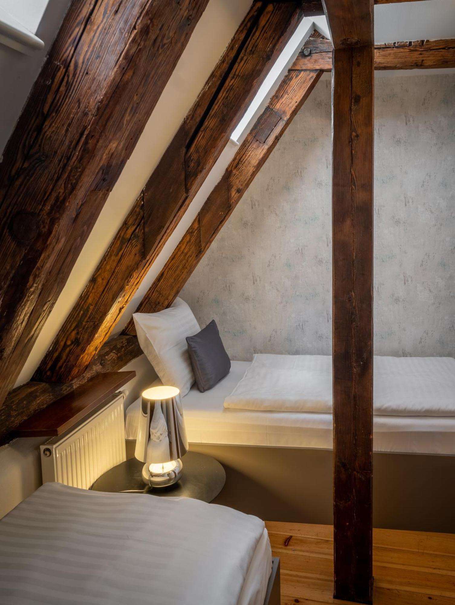 Chateau 9 By Adrez Apartment