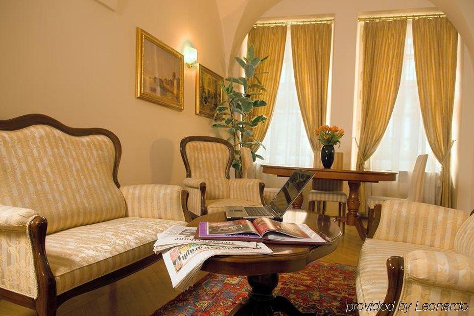 Chateau 9 By Adrez Apartment