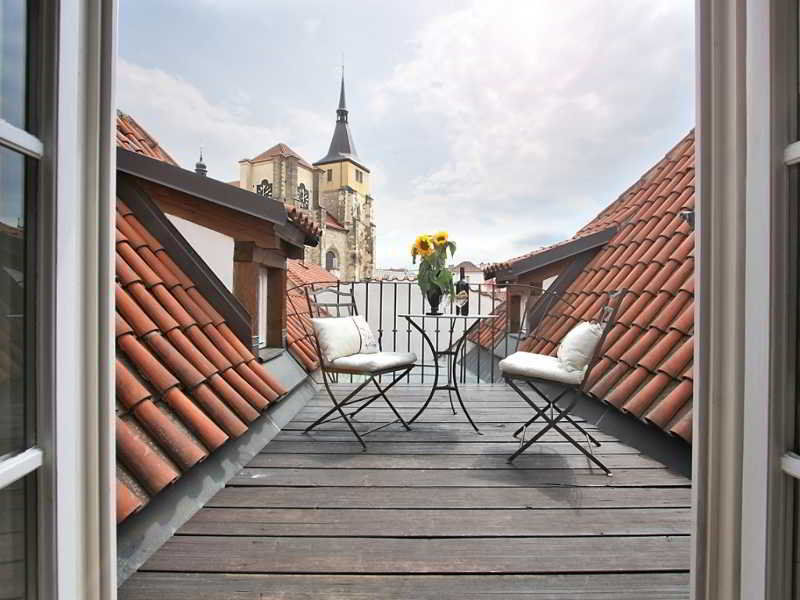 Chateau 9 By Adrez Apartment *